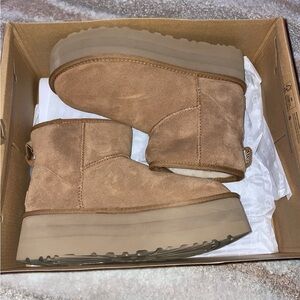 Women’s Tan Suede High Platform Mini UGG’s